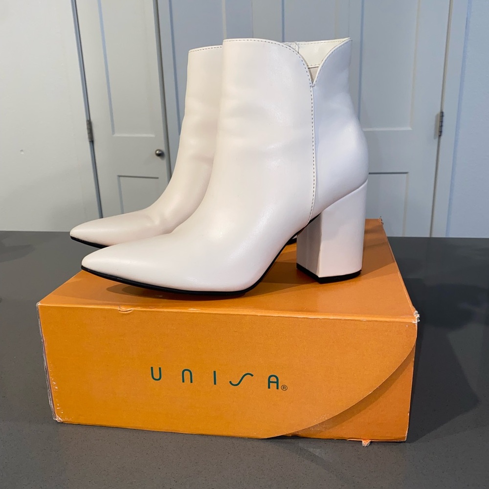 UNISA WHITE MARLIE 2 BOOTIES